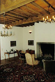 The saloon as conference room